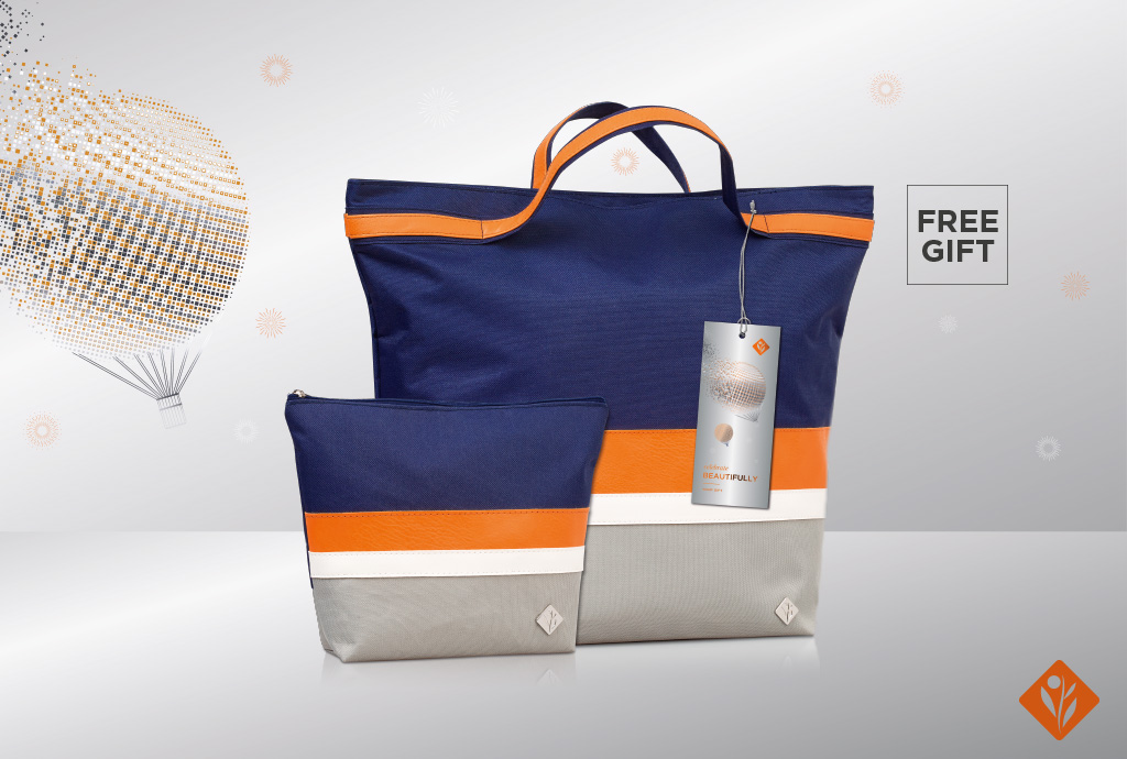 large tote and cosmetic bag